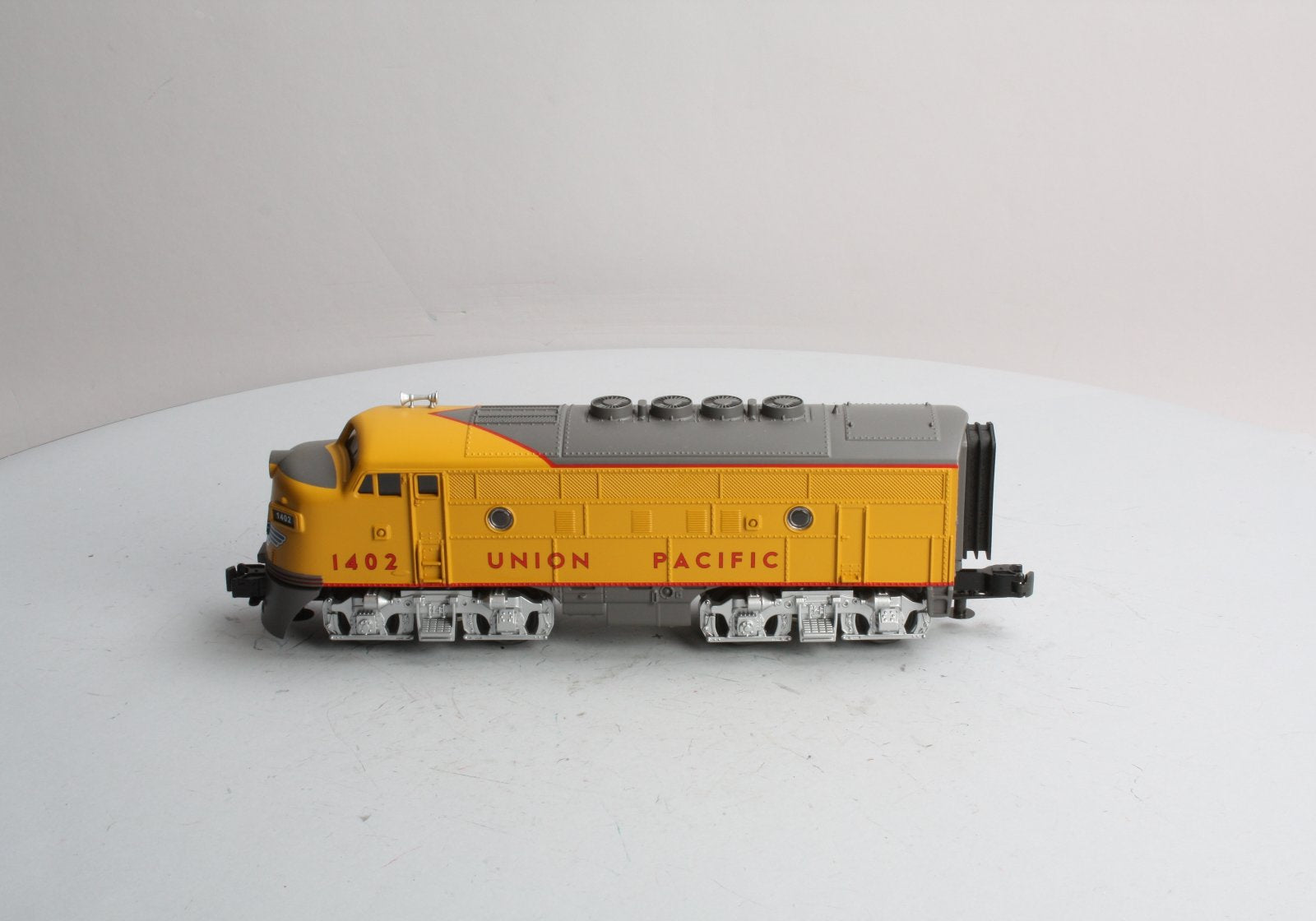 MTH 33-2010-3 Union Pacific F-3 ANon-Powered Diesel Engine #1402