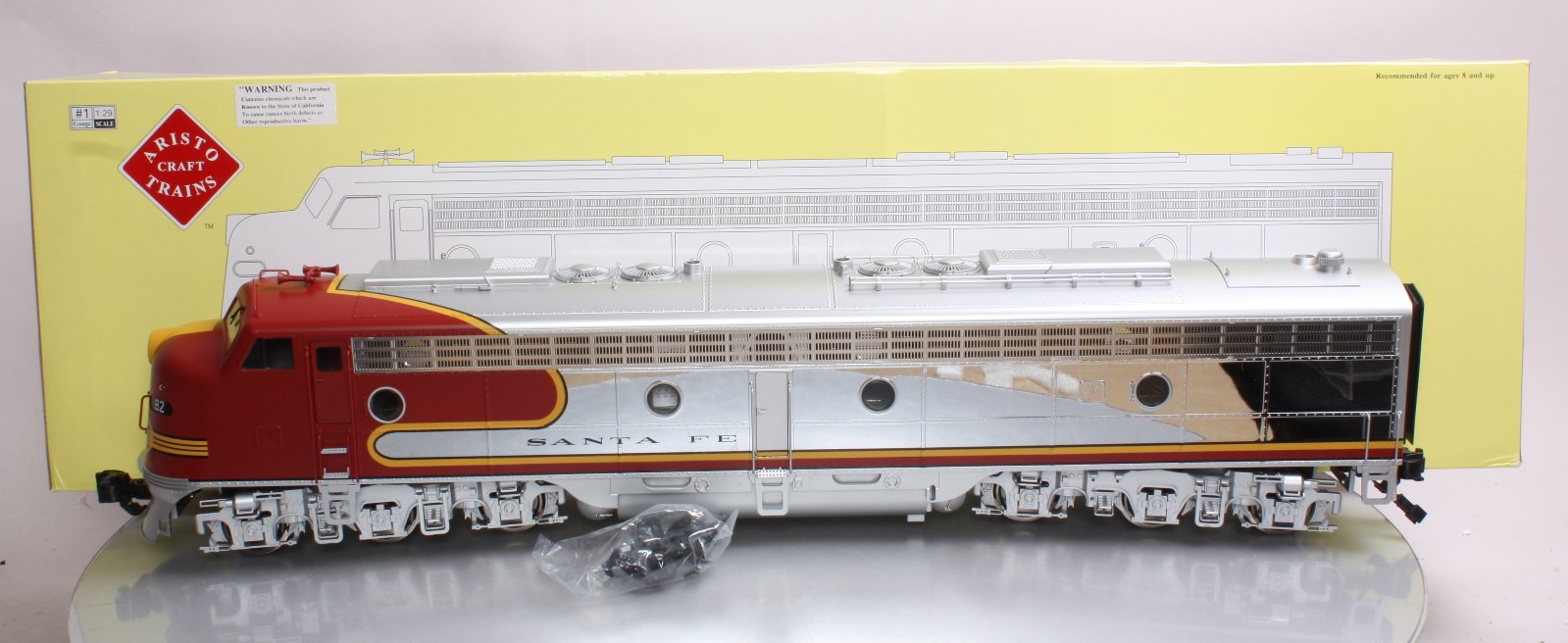 Aristo-Craft 23609 Santa Fe EMD E-8 Diesel Locomotive #82