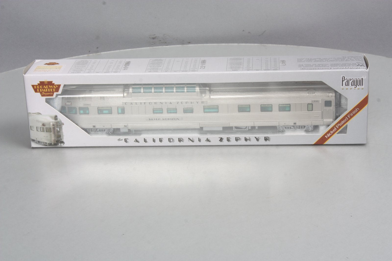 Broadway Limited 512 HO CB&Q Paragon Series "Silver Horizon" CZ Vista Dome #375