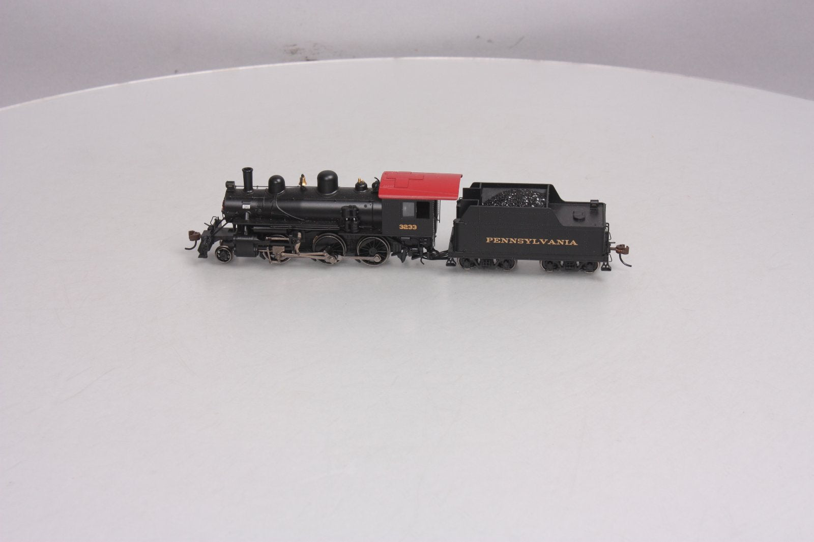 Bachmann 56514 HO Pennsylvania 2-6-0 Mogul Steam Loco w/Tender & Smoke #3233