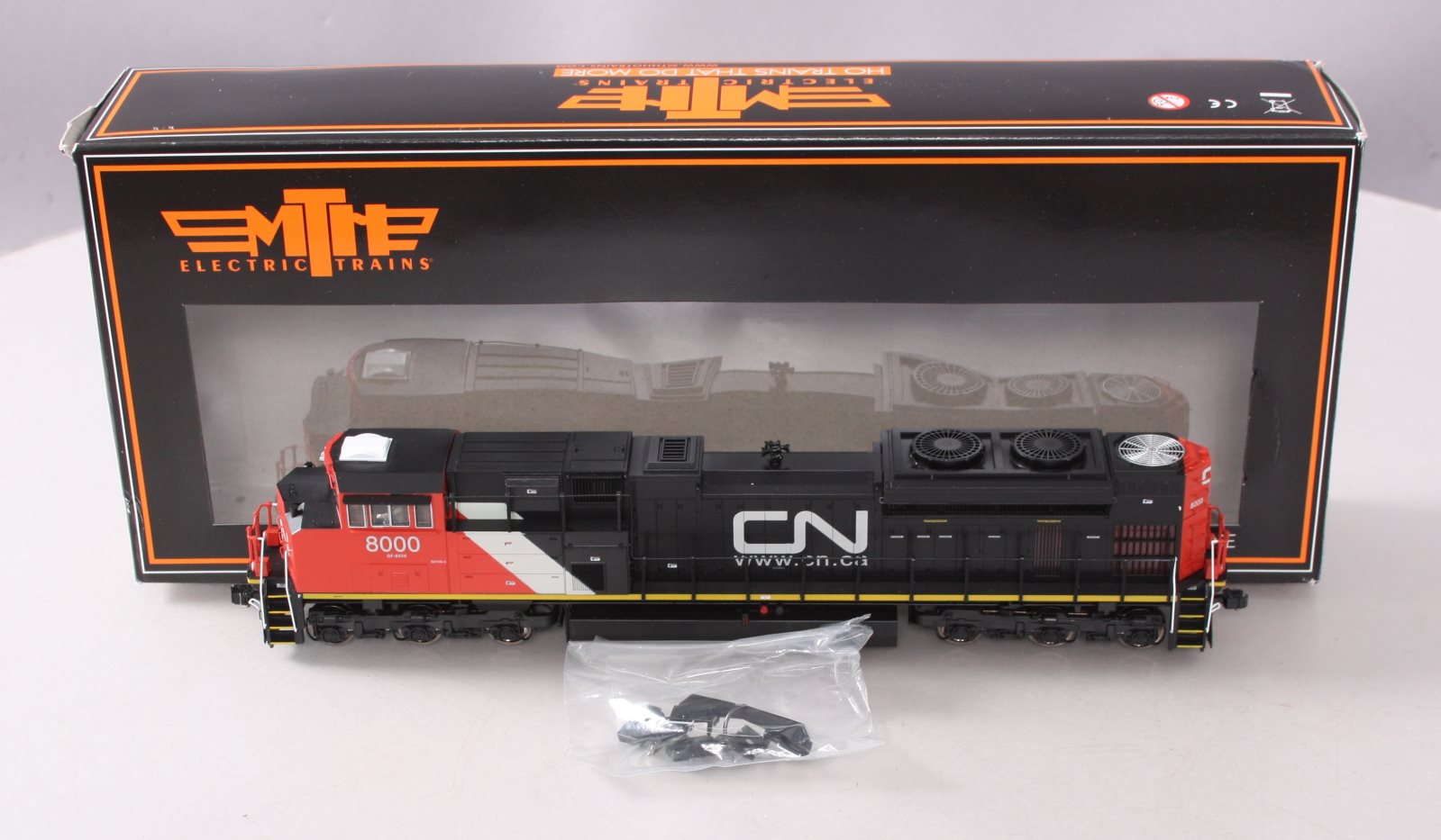 MTH 80-2026-1 HO Scale Canadian National SD70M-2 Diesel Loco w/PS 3.0