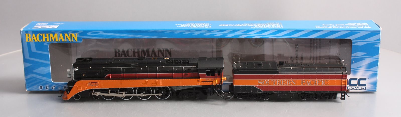 Bachmann 50202 HO Scale SP GS4 4-8-4 Steam Locomotive & Tender #4446 w/DCC