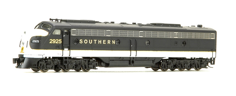 Broadway Limited 534 N Southern EMD E8A Diesel Locomotive #2925 w/Sound/DC/DCC