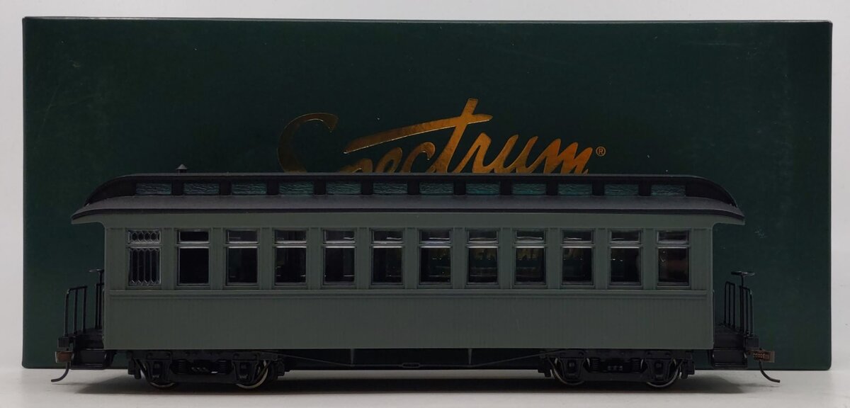 Bachmann 26399 On30 Painted & Unlettered Coach w/Lighted Interior