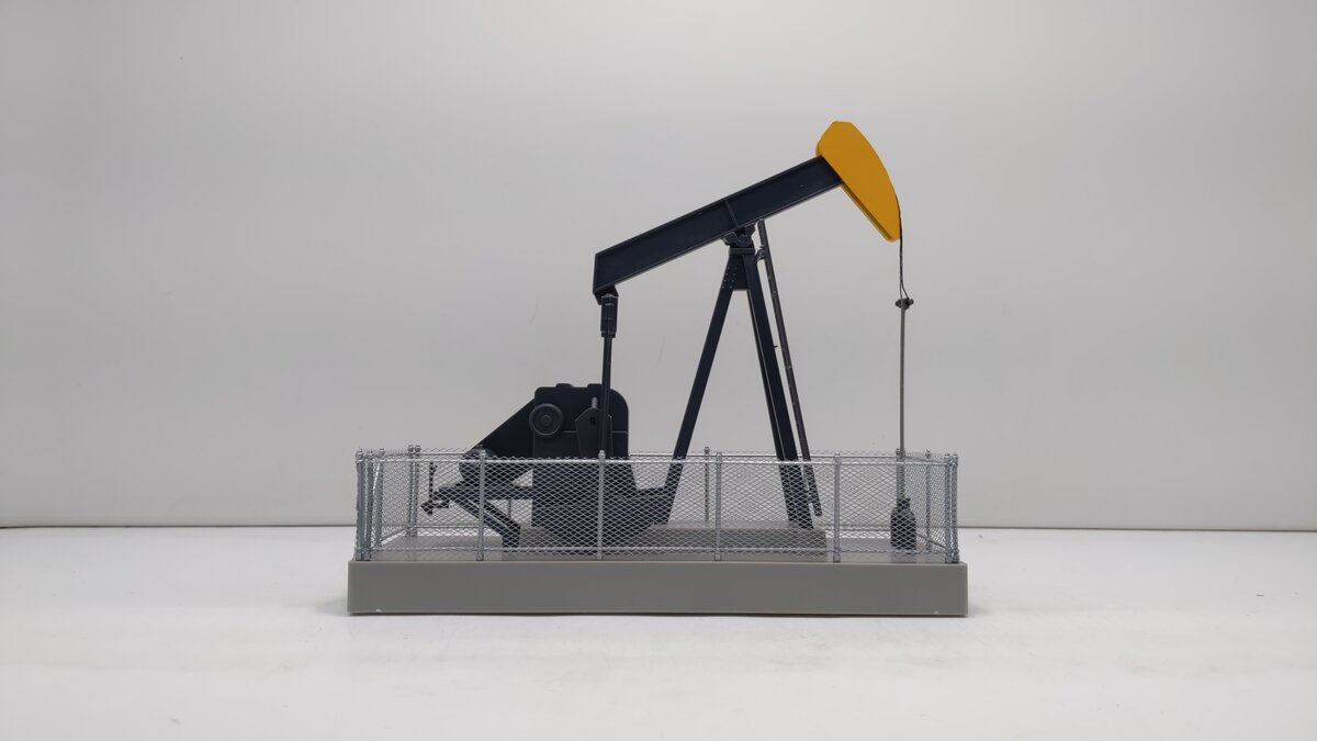 Walthers 933-2705 O And O27 Scale Custom Built-Ups Operating Oil Pump