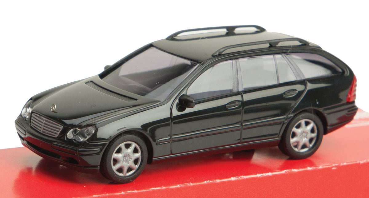 Busch 89136 HO Scale Black Mercedes-Benz C-Class Wagon