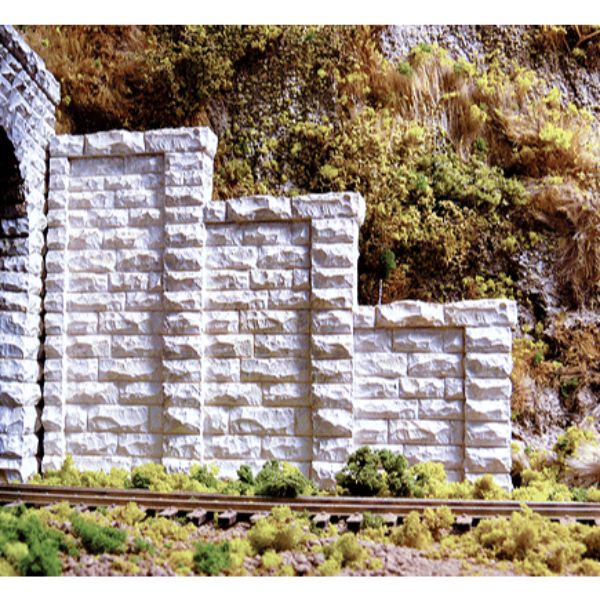 Chooch 8401 HO Scale Cut Stone Stepped Abutment
