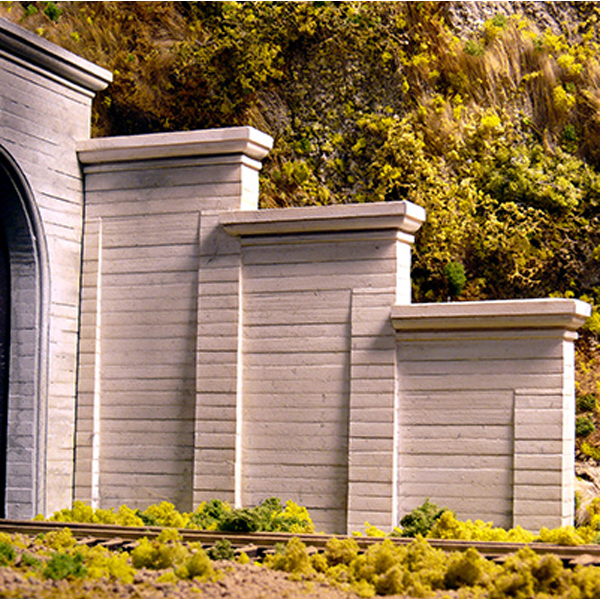 Chooch 8421 HO Scale Concrete Stepped Abutment
