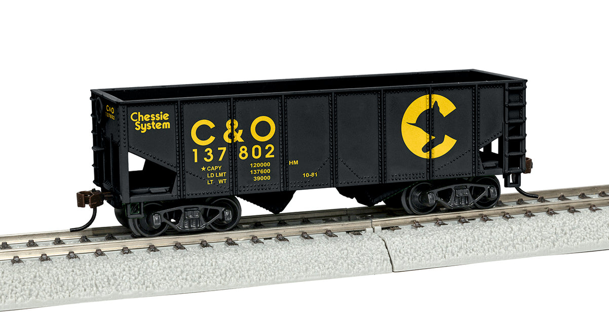 Lionel 1954020 HO Scale 2-Bay Open Hopper Chessie System C&O 137802