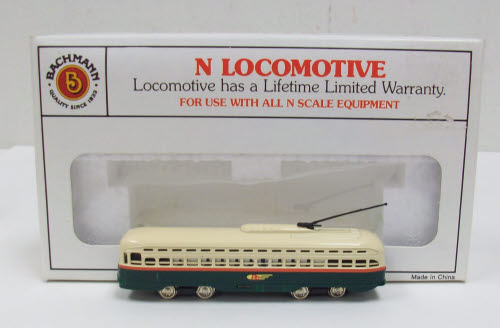 Bachmann 62995 N Scale PCC Streamline Trolley