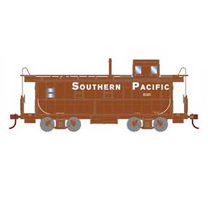 Roundhouse 74290 HO Scale Cupola Caboose Southern Pacific SP 1021