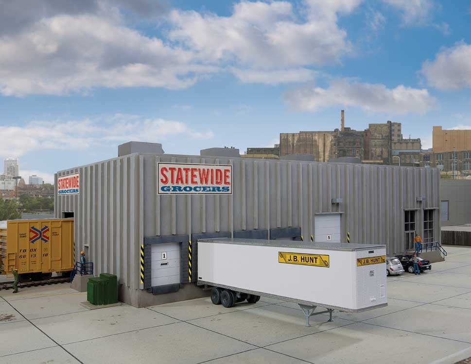 Walthers Cornerstone 933-4105 HO Scale Modern Grocery Warehouse - Kit