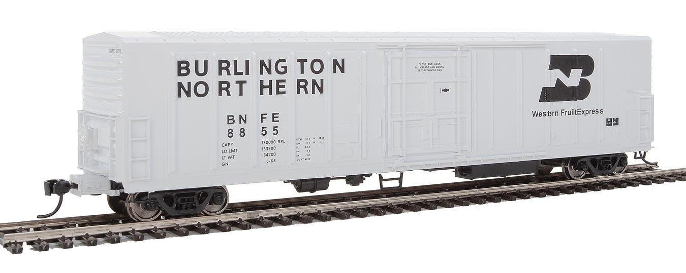 Walthers Mainline 910-3929 HO Scale 57' Mechanical Reefer Burlington Northern BNFE 8855
