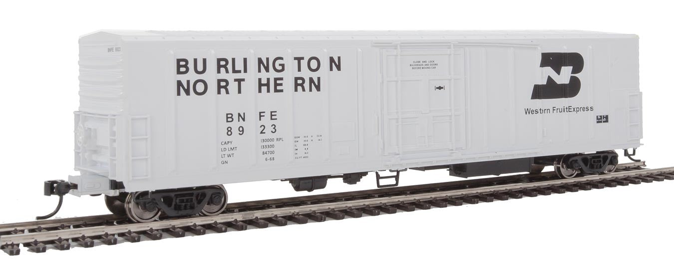 Walthers Mainline 910-3930 HO Scale 57' Mechanical Reefer Burlington Northern BNFE 8923