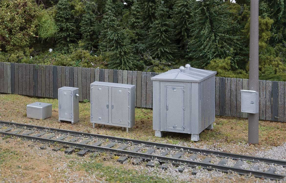 Walthers SceneMaster 949-4140 Vintage Trackside Detail Set